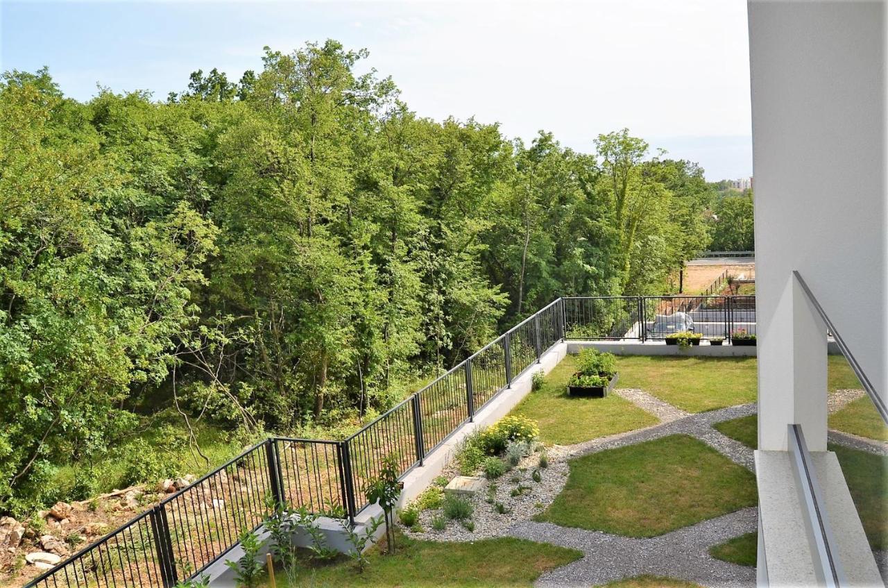 Apartman Natasa Kostrena Buitenkant foto